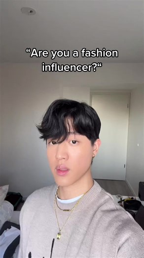 Basic fashion influencer but we getting there 😌👍🏻