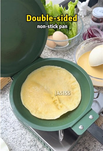 This double-sided non-stick pan is now available in my shop! Click to check it out! #breakfastrecipes#fryingpan#omelettepan#breakfastrecommendations#doublesidedpan