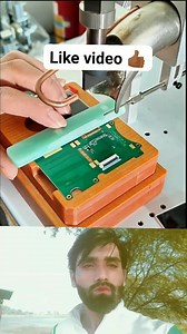 How is the display connected? Watch the video. | Knowledge update