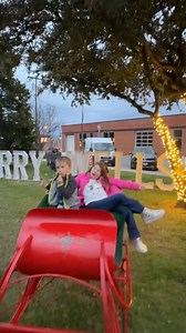 We’re having a jolly, merry time at the Merry Wells Tree Lighting tonight! The perfect way to kick off the festival tomorrow — laughter, lights, and holiday magic in the air. Can’t wait for all the festivities to begin! ❄️❤️ | Downtown Mineral Wells
