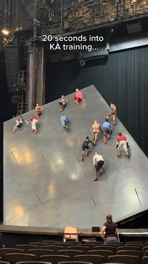 our dream jungle gym looks is this wall! KÀ by Cirque du Soleil Book your tickets NOW! 🎪 cirk.me/44afqYM | Cirque du Soleil