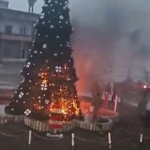 31K views · 478 reactions | Hundreds of people took to the streets in Damascus after a viral video showed men burning a Christmas tree in central Syria: | DW News | Facebook