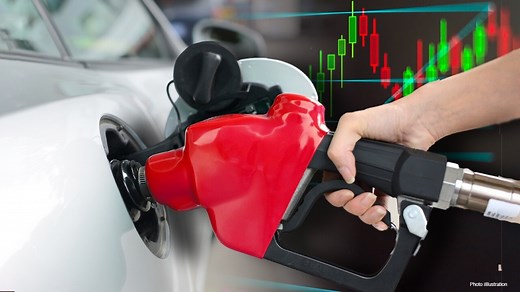 Gas prices could hit record highs in 2022: GasBuddy analyst