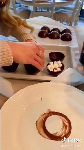 How to make hot cocoa bombs