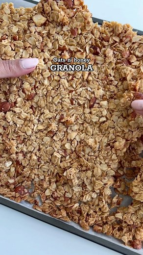 Homemade Crispy Oats n Honey Granola Recipe