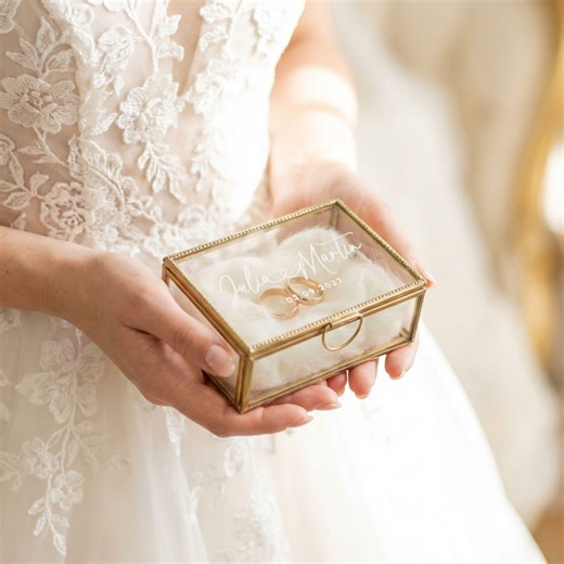 Wedding Ring Box aus Glas, Ringbox personalisiert mit Namen und Datum, Alternative zum Ringkissen - Etsy.de