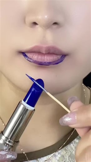 Blue Lipstick Makeup Tutorial and Fashion Haul
