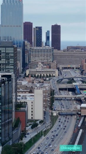 2.8K views · 192 reactions | Chicago skyline I 290 | Chicago Epic | Facebook