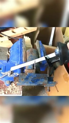 It's so easy！#tools #blade #reciprocatingsaw #woodworking #powertools#metalcutting