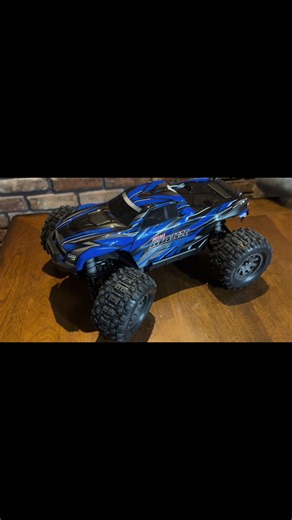 Exploring the Traxxas Mini Maxx in RC Racing