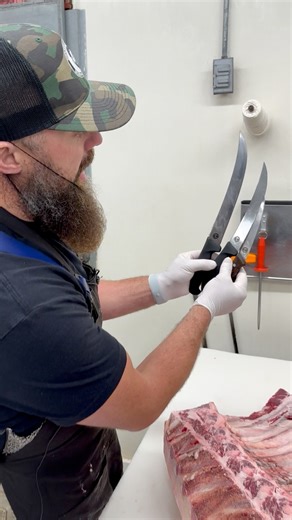 🔪Butcher’s knives🔪Watch the full video on YouTube: Ribeye Steak Guide: What’s the Best Cut on a Beef Rib Section?#reels #reelsviral #reelsvideo #video #viral #trending #foryou #fyp #bbq #meat #beef #steaks #tomahawk #thebeardedbutchers #youtube #butcher #ribeye #food #grainfed #youtube | The Bearded Butchers