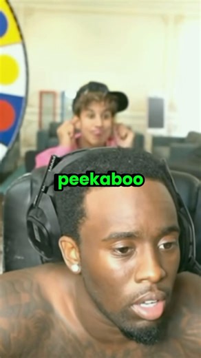 When Tota Played Peekaboo With The Chat 😂