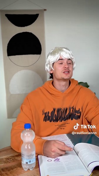 Docenten in het jaar 2030! #fy #fyp #school #docent #nederland