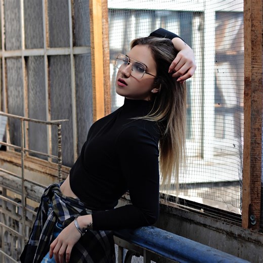 Ece Mumay - Letra de Kime Ne