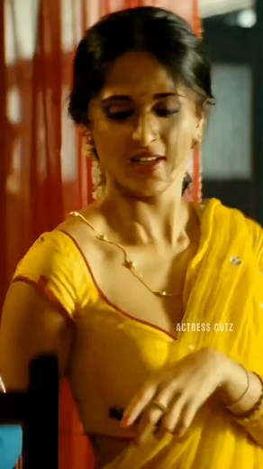 Anushka shetty 🥰😍😘 Anushka shetty fans #anu #drishyaraghunath #samyukthamenon #saipallavi #mamtamohandas #nylausha #keerthysuresh #priyaprakashvarrier #namithapramod #madonnasebastian #manjuwarrier #anjali #malavikamohanan #miyageorge #manjimamohan #anusree #trisha #anusithara #kajalaggarwal #kavyamadhavan #amalapaul #bhavana #bhama #anupamaparameshwaran #aparnabalamurali #samantha #kareenakapoor #sunnyleone #tamannah #nazriyanazim | Anushka shetty fans