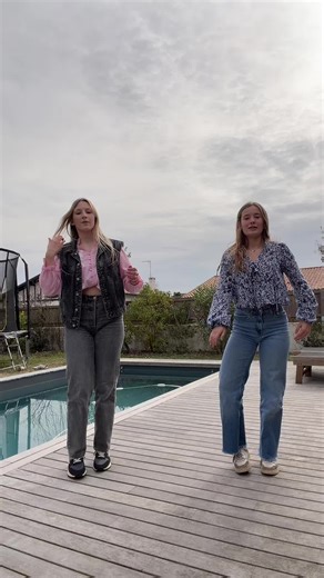 #pourtoi #fyp #zuretzatt #piscine #danse @charline