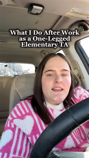 I was really productive today! #conjoinedtwins #disability #oneleg #nails💅 #utah @nailsbymaliyah @thecutiecleclub | Herrin Twins