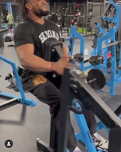 1.7K views · 64 reactions | Reloaded Vertical Row - https://hubs.la/Q016Hplf0 - The Vertical Row is a versatile row that can be performed from a seated or standing position. Adjustable angle chest pad and rotating handles allow for greater exercise variability. - Ft @ifbb_pro_creddy Gym: Paramount Gym - #ArsenalStrength #MastersOfStrength #ReloadedSeries | Arsenal Strength | Facebook