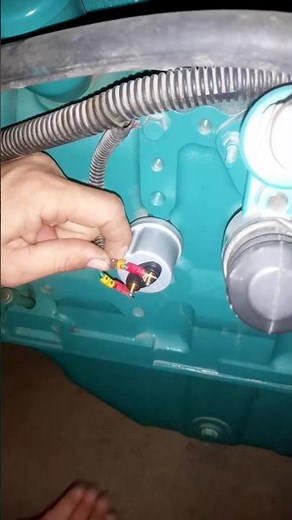 The Lowdown on Low Oil Pressure: Diagnosis and Solutions. #shorts