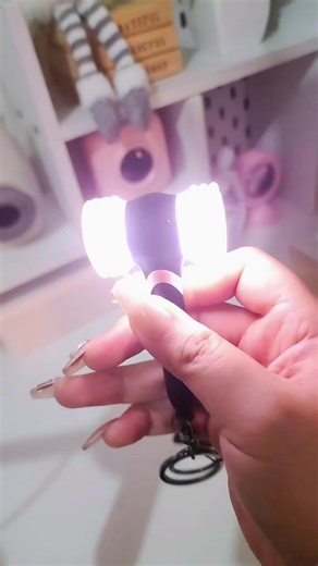 Unboxing BLACKPINK Special Edition Lightstick Key Ring