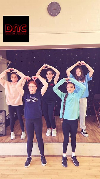 Street Hustle: Apple Dance Challenge