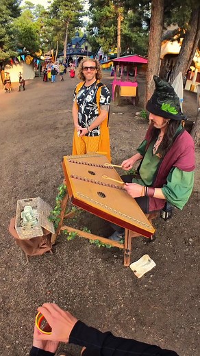 Renaissance slink #hyperspring #springbending #slinkymanipulation #slinkytricks #slinky | Slinky Josh