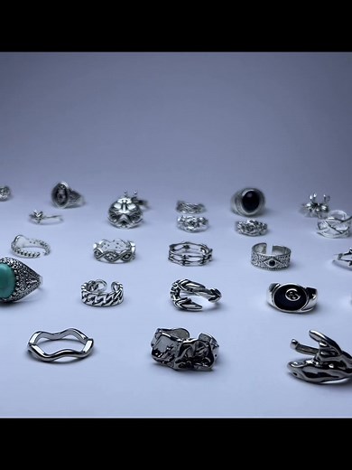 K35 each ring sizes range from 1.6cm to 2.1cn ✨. Send us a text on WhatsApp or instagram for quicker response (0970533098)