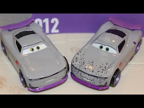 Mattel Disney Cars 3 Kurt & Kurt with Bug Teeth (Rust-eze Racing Center Next-Gen Trainee)