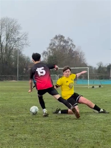 Move Man: A Dance Challenge with Friends