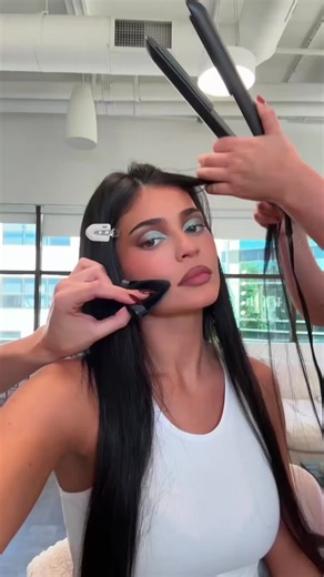 Recreating Kylie Jenner's Iconic 2016 Makeup Look