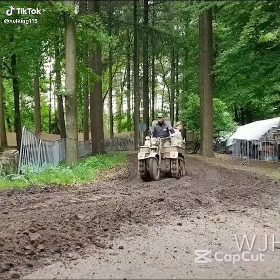 Exploring the Kettenkrad: A Close Look at the Sdkfz 2