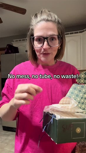 I finally tried toothpaste tablets and I’m officially convinced! Just chew, brush and rinse. No messy tube, no waste and perfect for travel. They leave your mouth feeling super clean and fresh, and they’re great if you’re trying to reduce plastic in your routine. Simple, effective and honestly kinda fun. #toothpastetablets#oralcareroutine