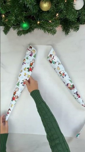 How to make a DIY Gift Bag with a handle! 🛍️🧸 #giftideas #giftwrapping #howto #christmas