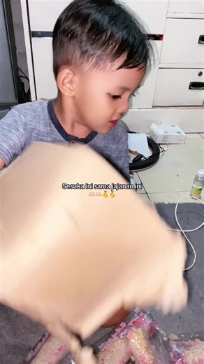 Chici (@chici_cii)’s videos with suara asli - Chici