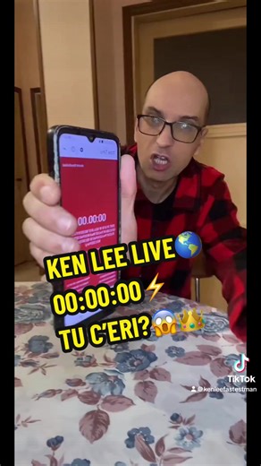 Ken Lee Live Performance at 50cm Distance