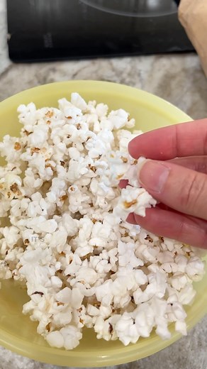 What yall know about that Amish popcorn?! Oh and please go show The Postmaster’s General Store some love!! #popcorn #oldfashioned #oldtyme #antique #shopsmall | Koa Guidry Melancon