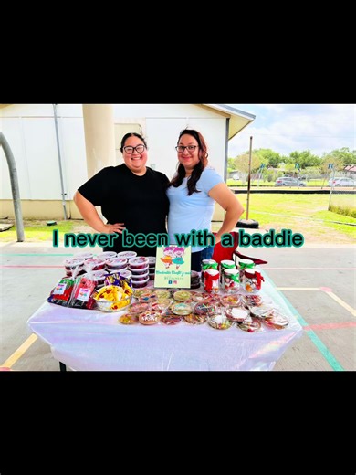 ✨ Almost going on 3 years of making your favorite tasty treats! ✨ Same girls, same yummy treats… just bigger dreams and bigger blessings! 🐷💕 We started small, and because of YOU, Cochinitas has grown into something so special. Your bookings, your shares, your support it means everything to us. THANK YOU for riding with us since day one! 🤍 Now let’s keep the party going! 🎉 Book us for your next event! Here’s what we offer: 🐷 Fruit & Candy Cart 🐷 Corn Cart 🐷 Fruit, Candy & Corn Combo Cart �