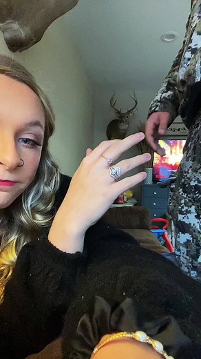 praying for all the deer hunters girlfriends rn🥴