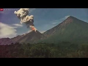 Aug 20, 2024: Full Moon Eruption at Santa María Volcano, Guatamala