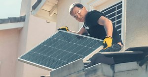 What new federal solar rebates mean – and how to cut power bills