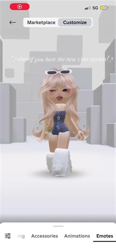 Guys do the clapping emoji 👏if you hate the new chat system in the comments #roblox #bringbackchat