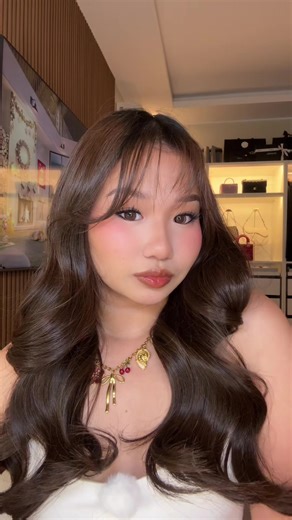 Glow Up with Blythe Doll Makeup Tutorial