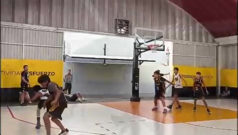 Husky's Center on Reels