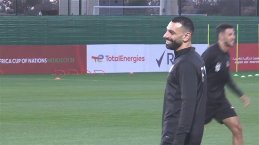 🏆🌍 #CAN2025 🇪🇬 Salah, Marmoush et les joueurs de l'Egypte ont le sourire à l'entrainement avant leur entrée dans la compétition ! 📺 Egypte - Zimbabwe c'est ce soir à 21h00 sur beIN SPORTS 1 #beINCAN2025 #beINSPORTS | beIN SPORTS France