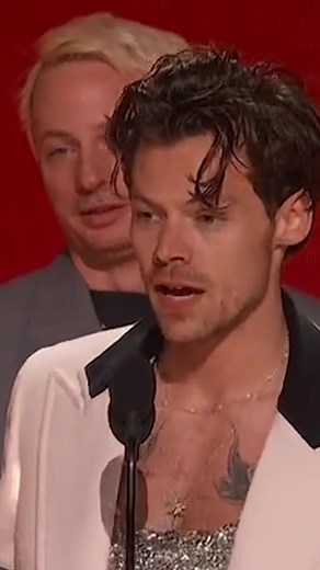 We’re not crying, you’re crying. 🥺 And yes this is turning into a #harrystyles stan account, no further questions at this time. #GRAMMYs