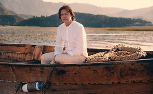 Zdravko Čolić objavio novu pjesmu i spot "Mala"