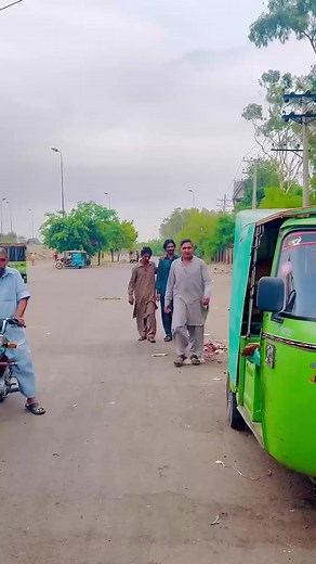 575K views · 8.4K reactions | the box prank #haha #prank #lol #funny #comedy #fun #prankster | Sheroo Dada | Facebook