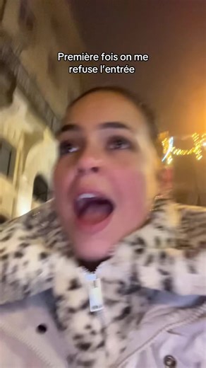 Bon on avait déjà bien bu donc on s’est pas dit c’était con de boire dans la file mais au point de nous virer Th 😭😂 #viral #fyp #france #reunionisland #kci