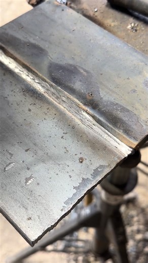 How to do a 6010 hot pass.#welding #practice #bluecollar #6010 | Welding