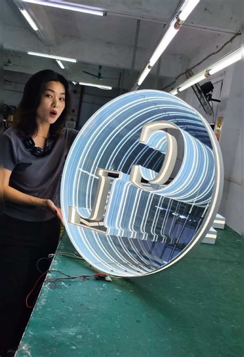 Most hot shops look like this.#3dprinter #divides #signmaking #shopsign